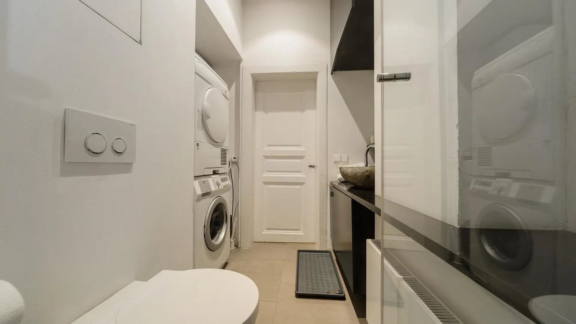 Апартаменты Premium Apart With A Balcony Прага